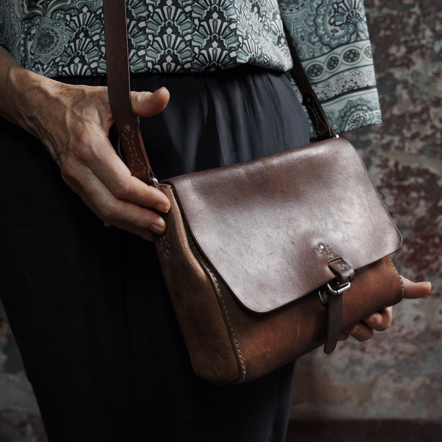 Brown leather Companion satchel - The Loyal Workshop - Artevo