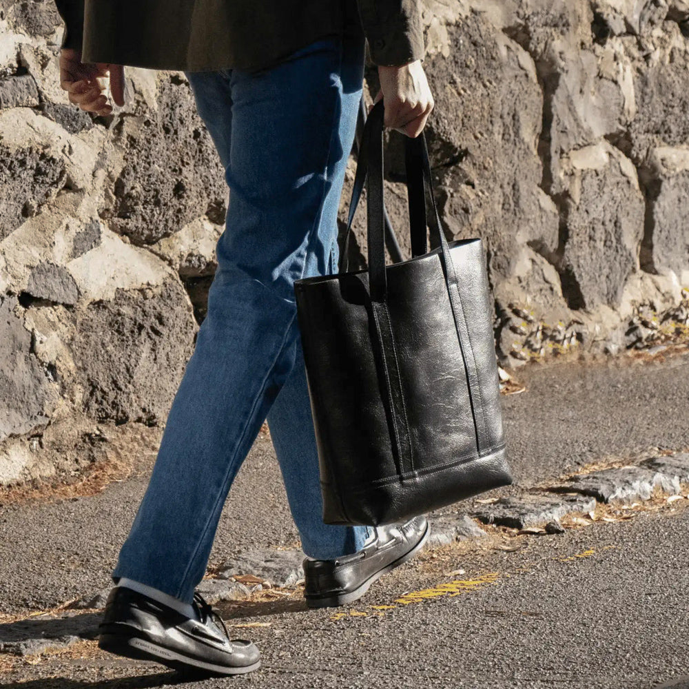 Black Leather Business Tote Bag -Parisian Crafted