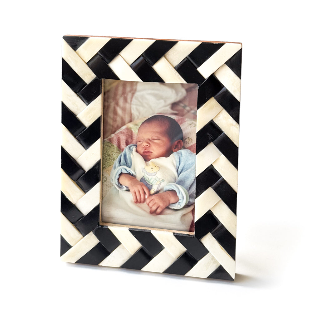 Braided Black & White Bone & Resin Photo Frame 4in x 6in