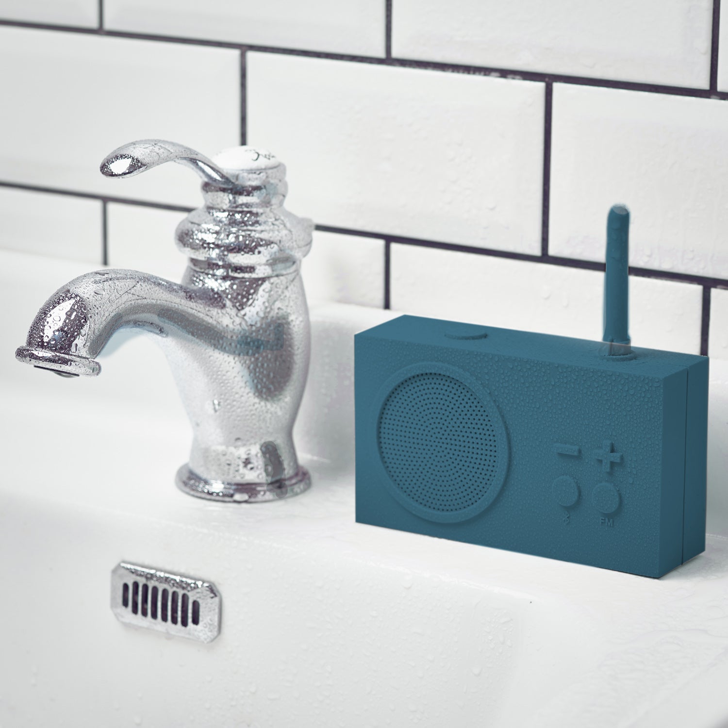 Lexon Tykho 3 FM Radio / Blue Tooth Speaker